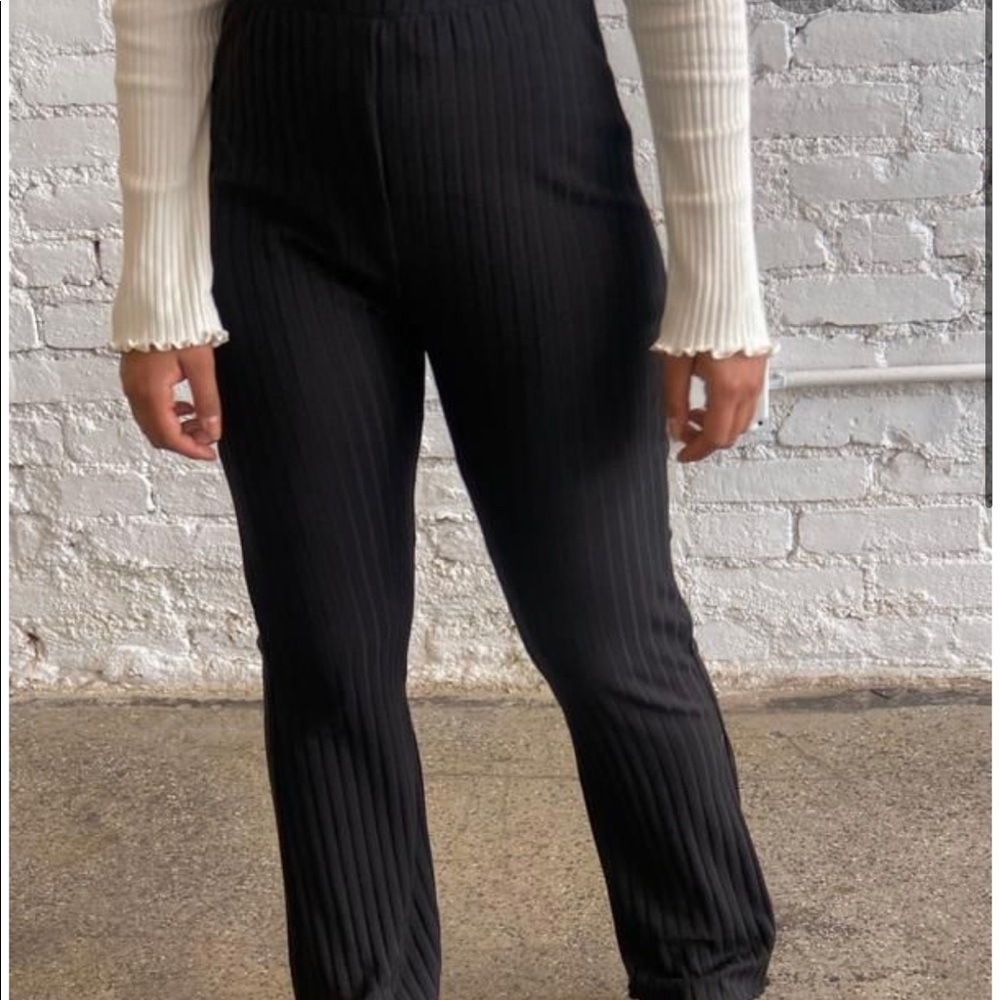 ❤️‍🔥 ISO Lisa Says Gah Black Bec Bell Bottom Pant